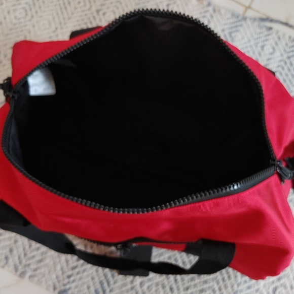 SOLD Brand NEW with tag Jordan duffle bag - Picture 5 of 8